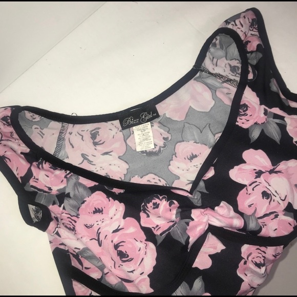 Bizz Girl Black Trim Pink Floral Ruched Tank Top - Picture 7 of 7